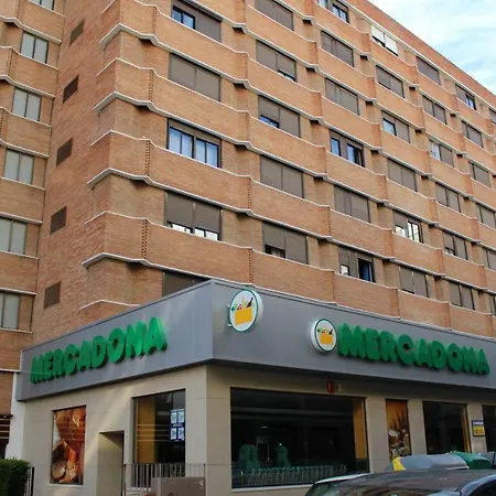 Resitur 304 Apartamento *