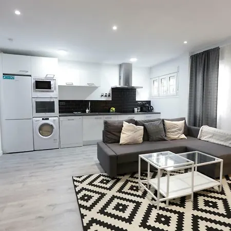 Brand New Charming Next To The River Seville