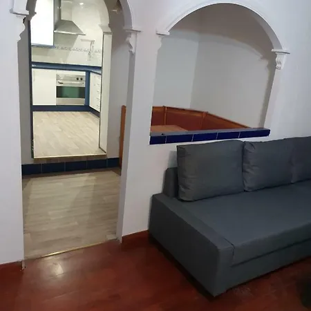 Atico En Triana Con Terraza 36m2 Y Jacuzzi * Seville