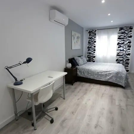 Brand New Charming Next To The River Appartement *