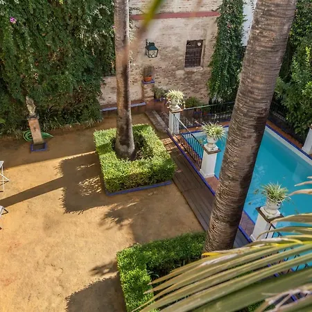 Elvira, Exclusive Pool And Gardens In The Heart Of Villa *