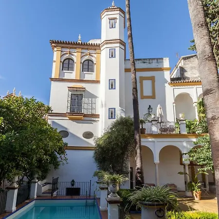 Elvira, Exclusive Pool And Gardens In The Heart Of Villa Sevilla