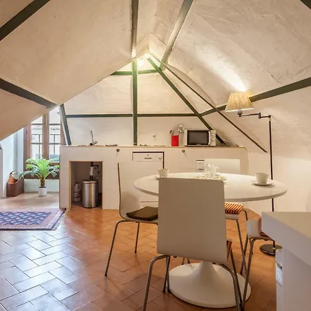 Elvira, Exclusive Pool And Gardens In The Heart Of * Sevilla