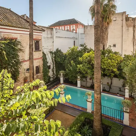 Elvira, Exclusive Pool And Gardens In The Heart Of Villa