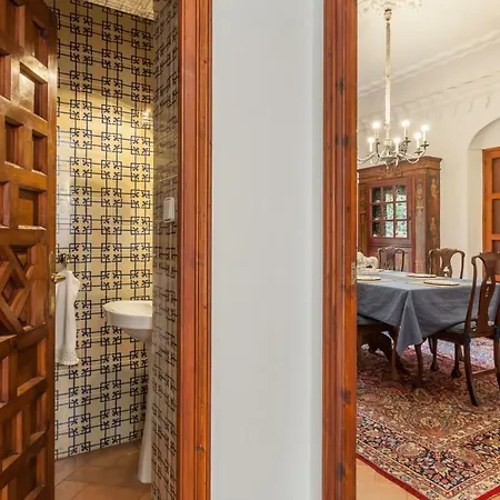 Villa Elvira, Exclusive Pool And Gardens In The Heart Of