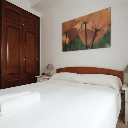 The Hostelito! Free Parking Seville