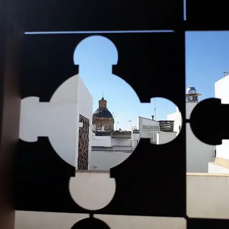 Apartamento Con Terraza En San Luis * Seville