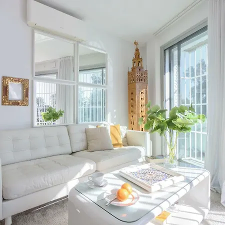 Betis Deluxe Riverside Apartament