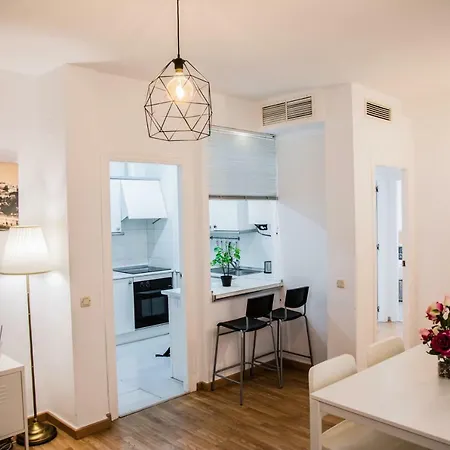 Alameda's Pearl With Parking * Seville