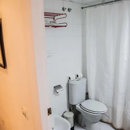 Alameda's Pearl With Parking Apartment *