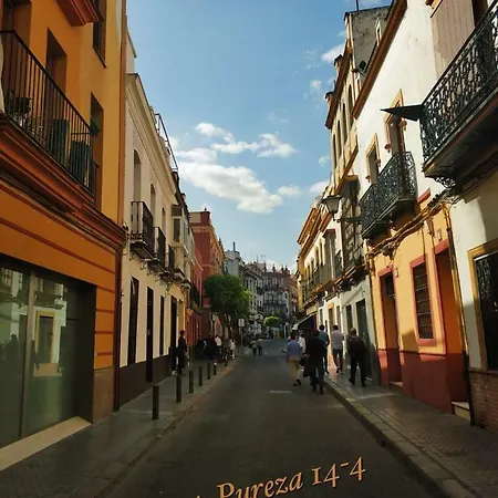 Apartment Triana Pureza 12-14 *