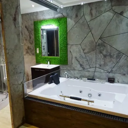 Naujaras.com Apartment Seville
