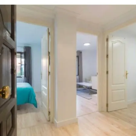 Apartment 13 Calle San Jacinto *