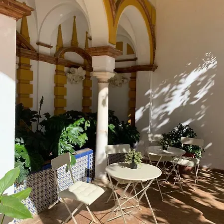 Elvira, Exclusive Pool And Gardens In The Heart Of Villa