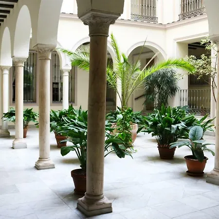Calle San Vicente, Apartamento * Sevilla