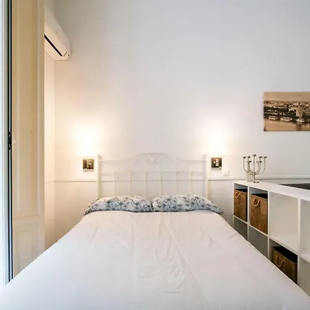 Apartment Holidays Isbilia Centro By Valcambre