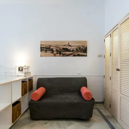 Apartment Holidays Isbilia Centro By Valcambre