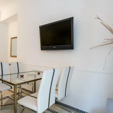 Apartment Holidays Isbilia Centro By Valcambre