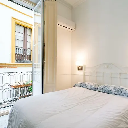 Holidays Isbilia Centro By Valcambre *