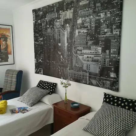 En Casa Particular Homestay *
