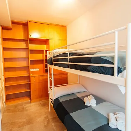Wide And Diaphanous- 3bd 2bth- Alcazar Apartment Seville