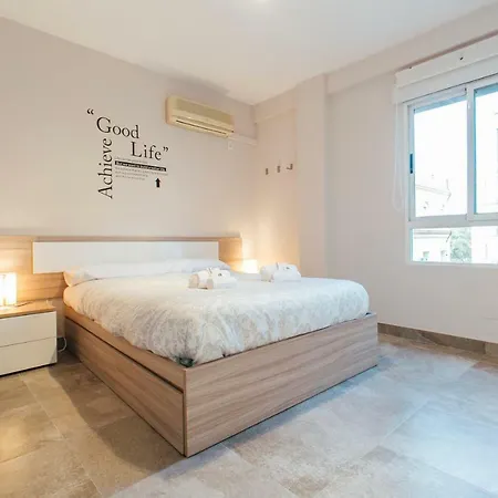 Apartment Wide And Diaphanous- 3bd 2bth- Alcazar