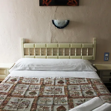 Lisdos Hotel