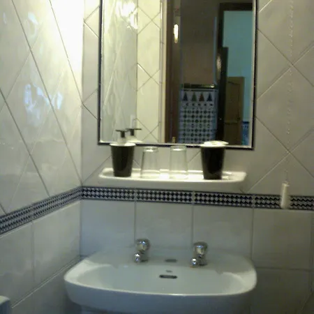 Lisdos Hotel