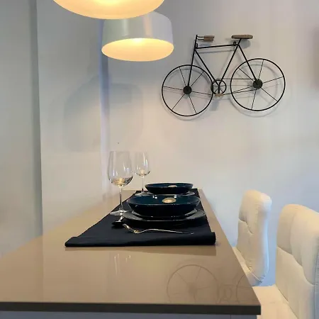 Luz Y Tranquilidad En El Casco Historico - Parking Gratis Apartment *