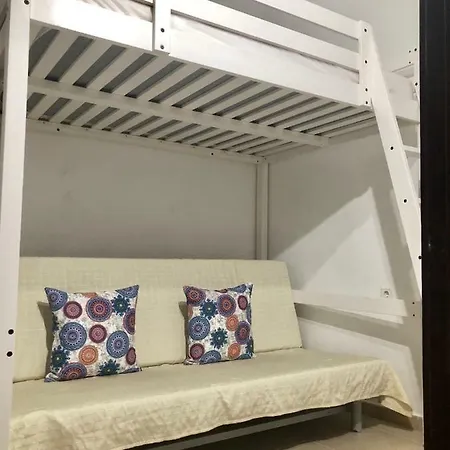 Center Apartment *