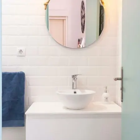 Apartment Dos De Mayo Loft By Valcambre
