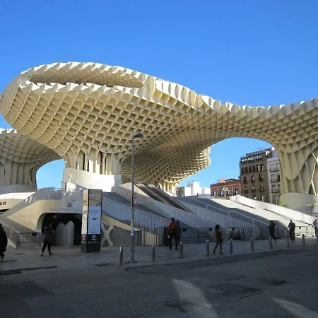Centrico Plaza Del Salvador * Sevilla