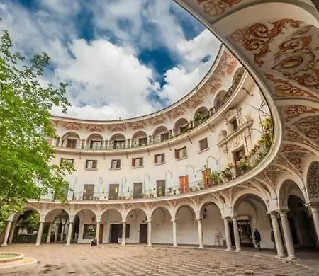 Go To Cathedral Apartment Seville