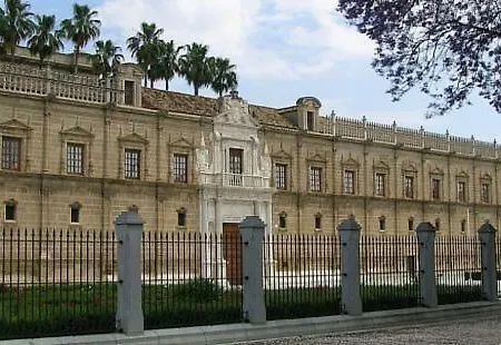 Apartment Go To Cathedral