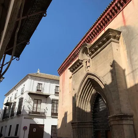 C Buen Viaje 5 * Seville