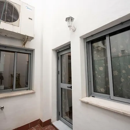 Apartment Alfareria Ocho Seville