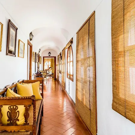 Elvira, Exclusive Pool And Gardens In The Heart Of Villa *