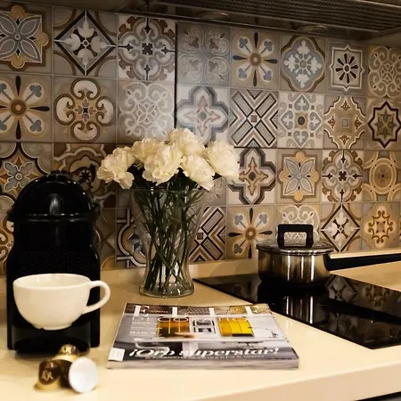 Misterhost Triana Patio De Flores Apartment Seville