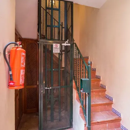Oriental Gardens Views 2 Pax Apartment