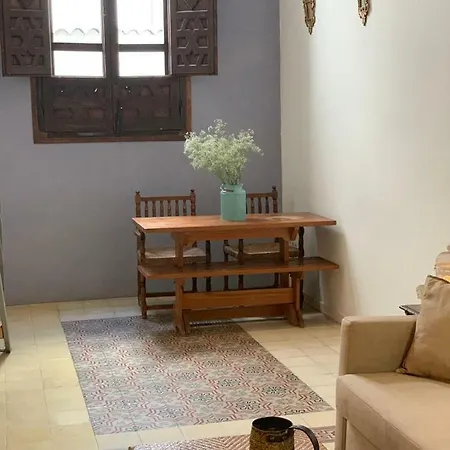With Access To Rooftop Terrace * Sevilha