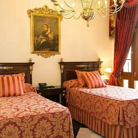 Hotel Ateneo 4*