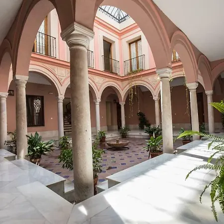 Goyeneta Central Deluxe Palace *