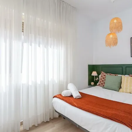 Giralda Center. Best Location. San Bernardo * Seville