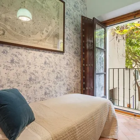 Elvira, Exclusive Pool And Gardens In The Heart Of Seville