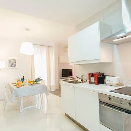 Apartment Minimalism And Modern- 2bd 1bth- Setas Seville