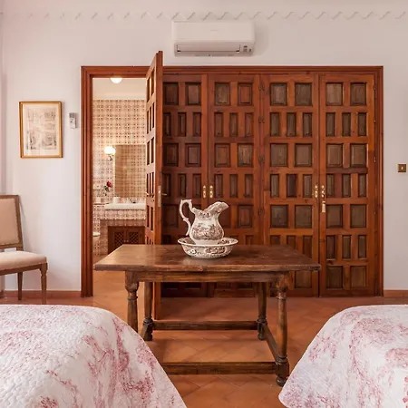 Villa Elvira, Exclusive Pool And Gardens In The Heart Of