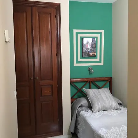 Puerta Carmona Sevilla