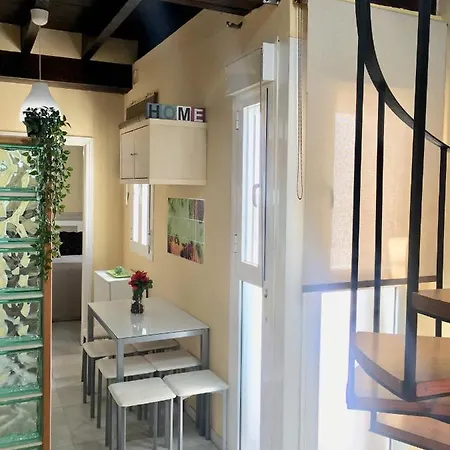 Apartment Sweet Triana *
