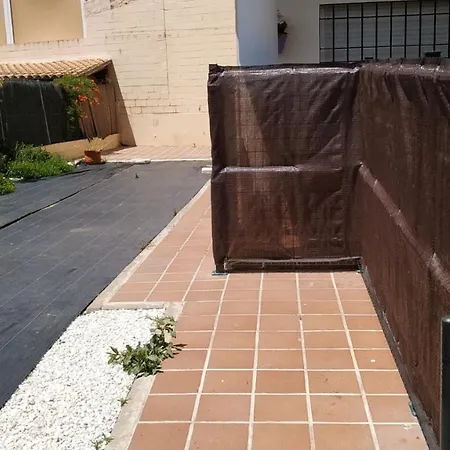 Independiente En Chalet De Gines Seville