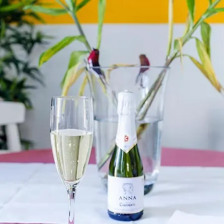 Apartamento Karivu Tintes Apartment Seville